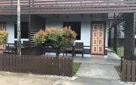 Adina Drive In Motel - Self Service Units Available